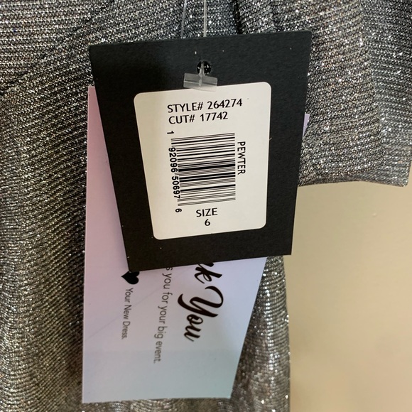 Marina Gown Women's 6 Silver Dress Prom Homecoming Wedding Elegant - Picture 6 of 16